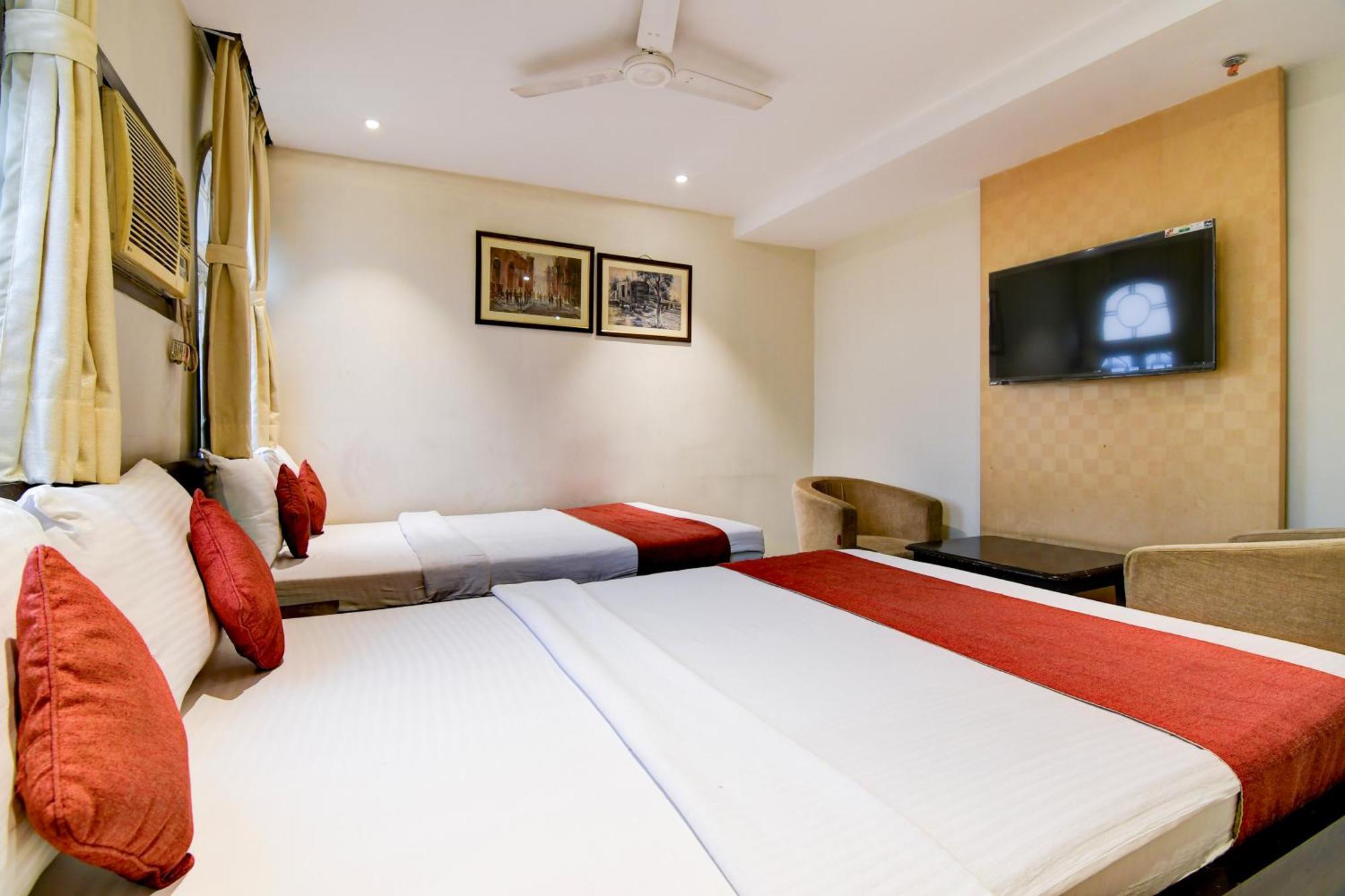 Hotel King'S Crown Calcutta Buitenkant foto