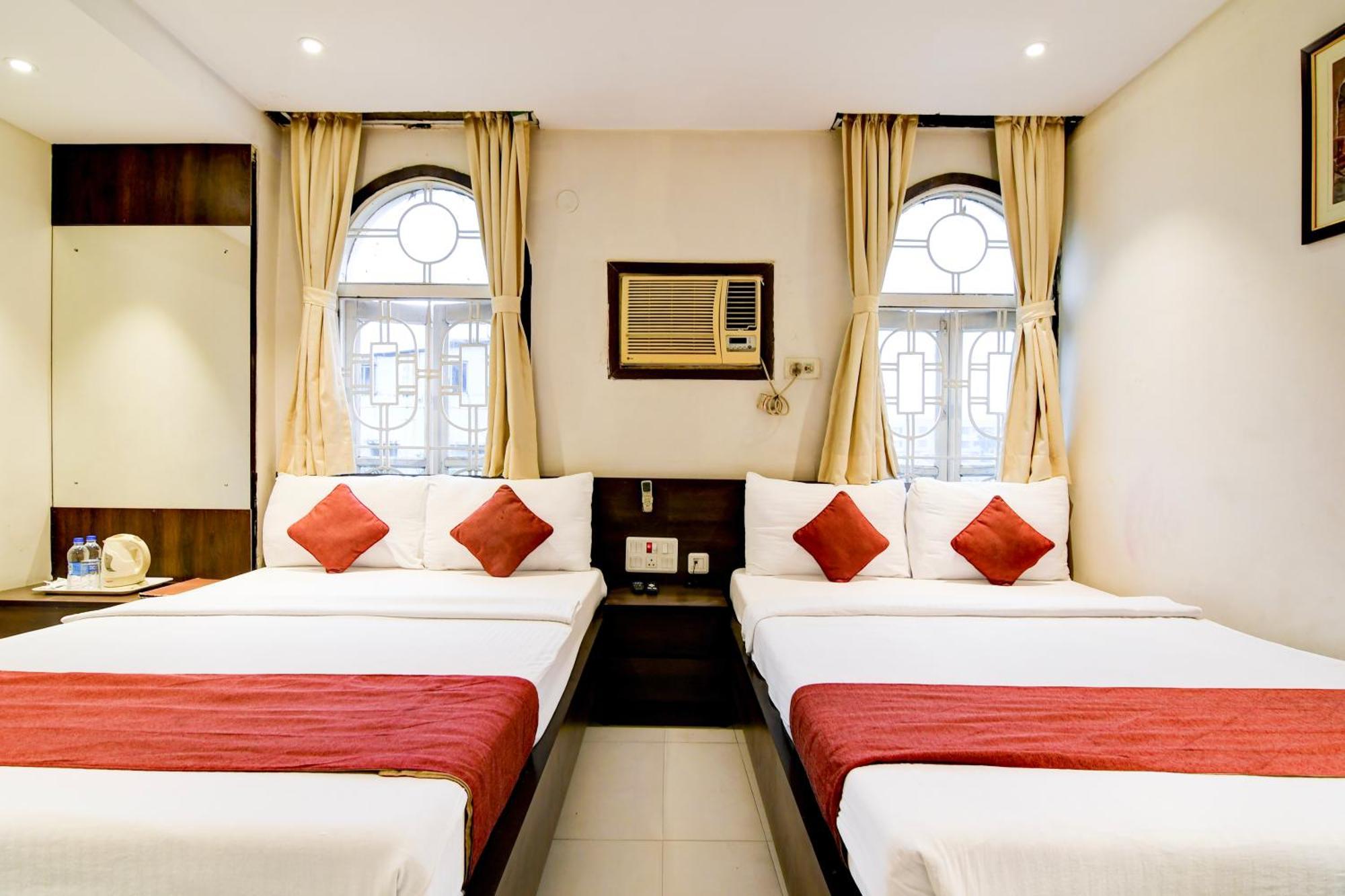 Hotel King'S Crown Calcutta Buitenkant foto