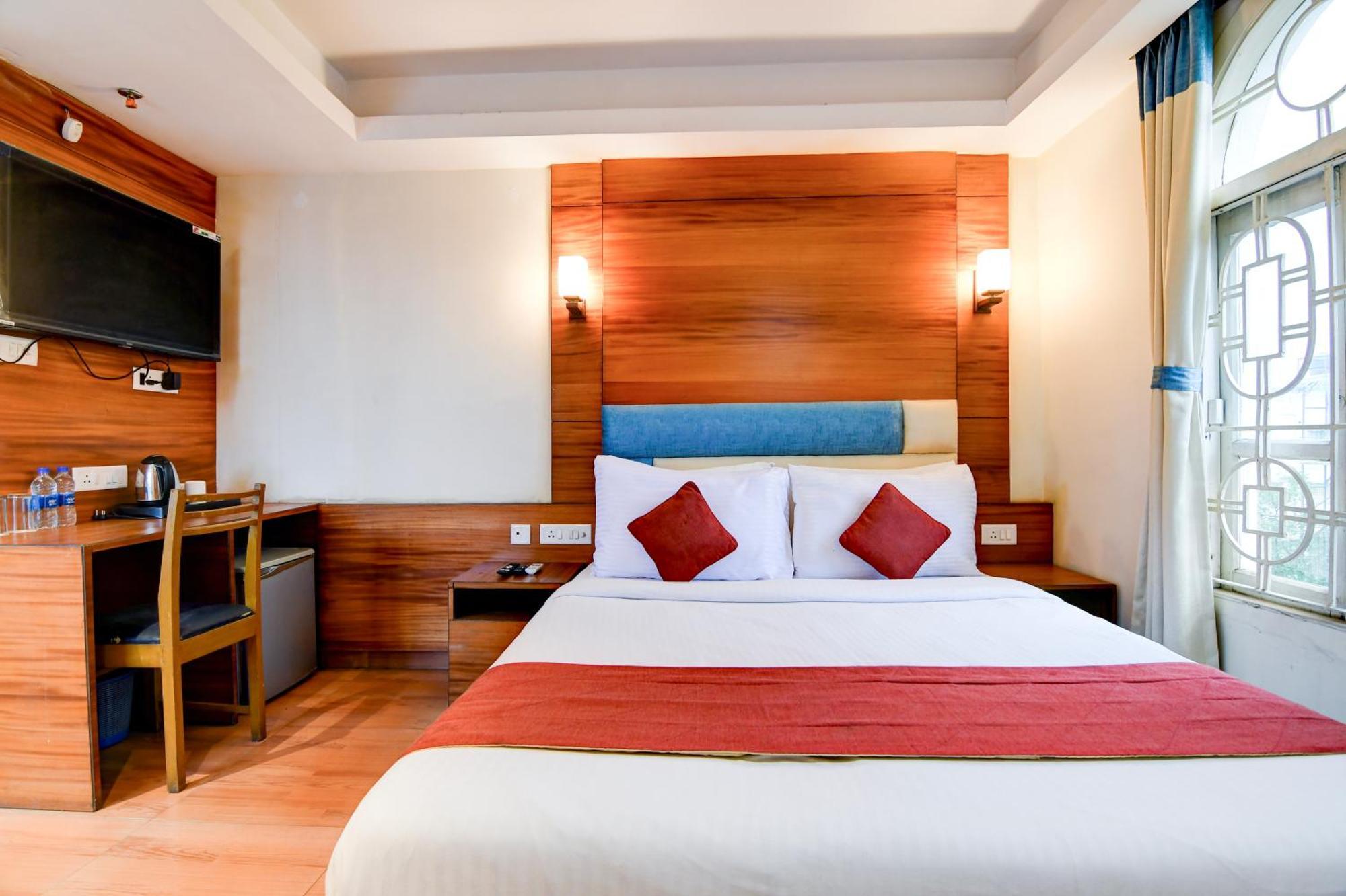 Hotel King'S Crown Calcutta Buitenkant foto